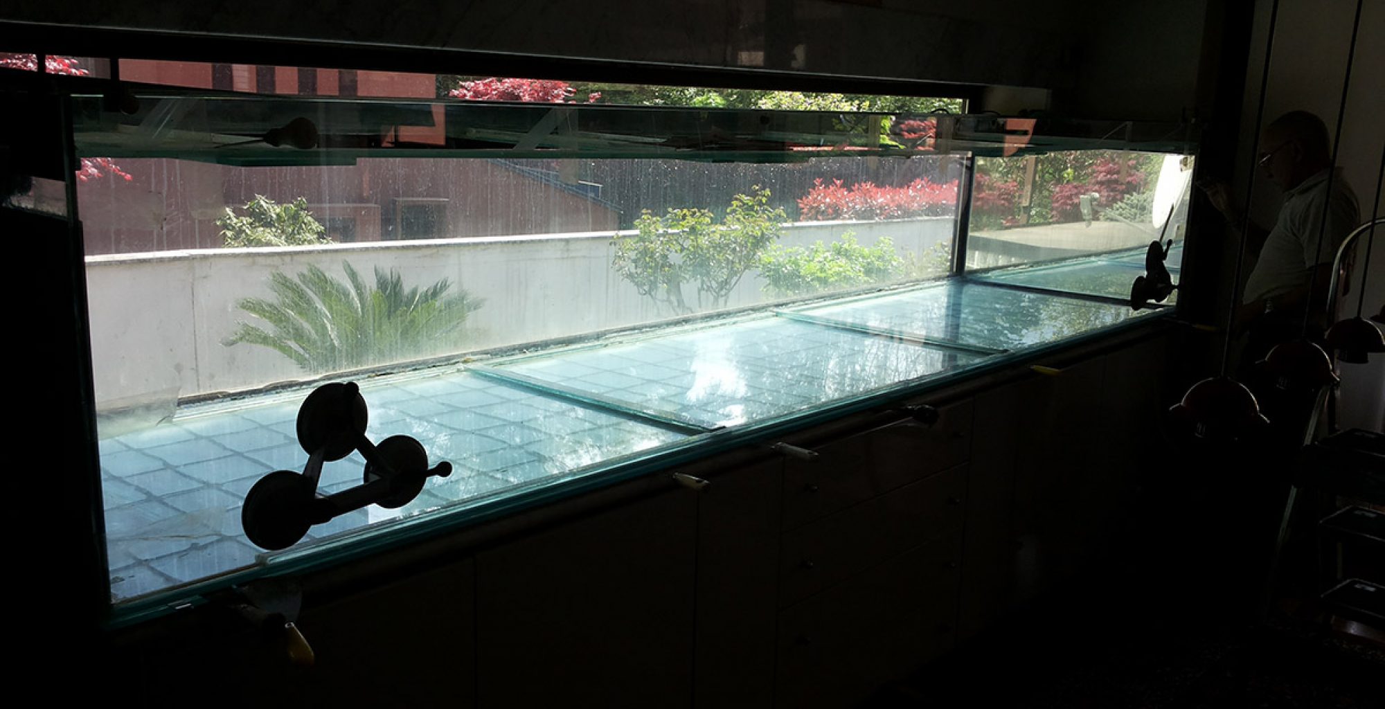 Realizzazione acquario in vetro
