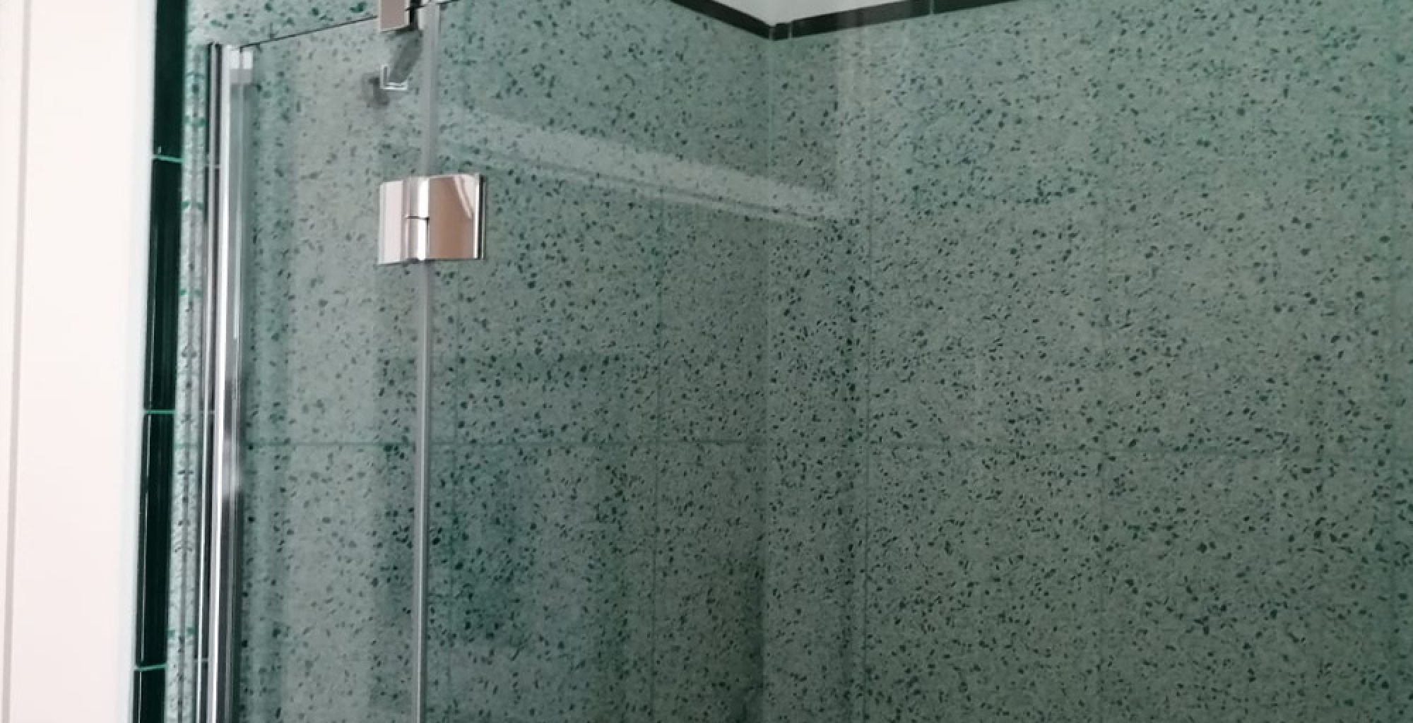 doccia vetro in cristallo trasparente