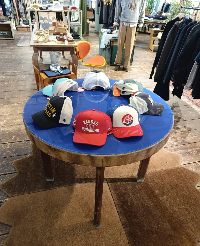 vetro per tavolo negozio milano