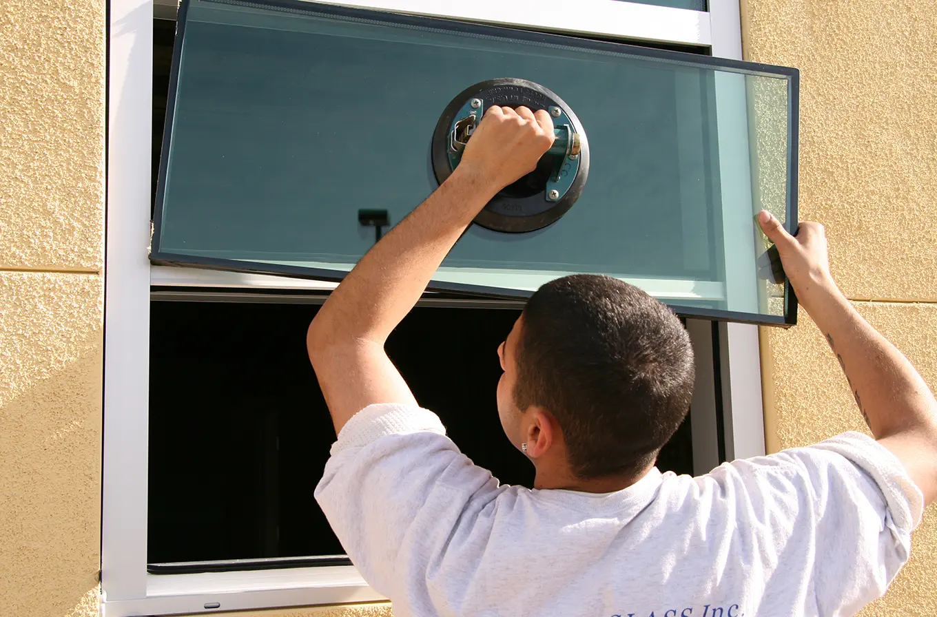 vetro rotto pronto intervento milano