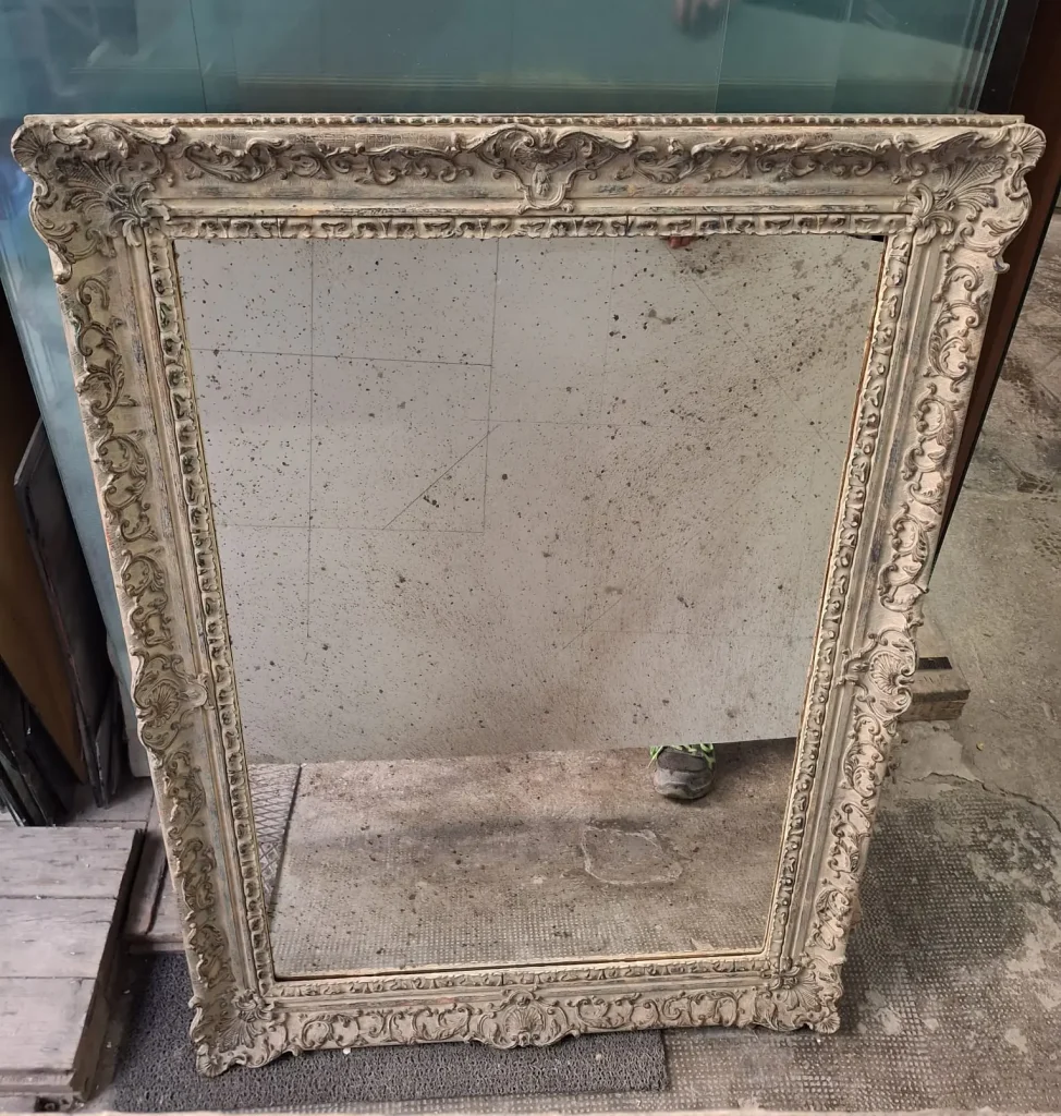 specchiera antichizzata milano