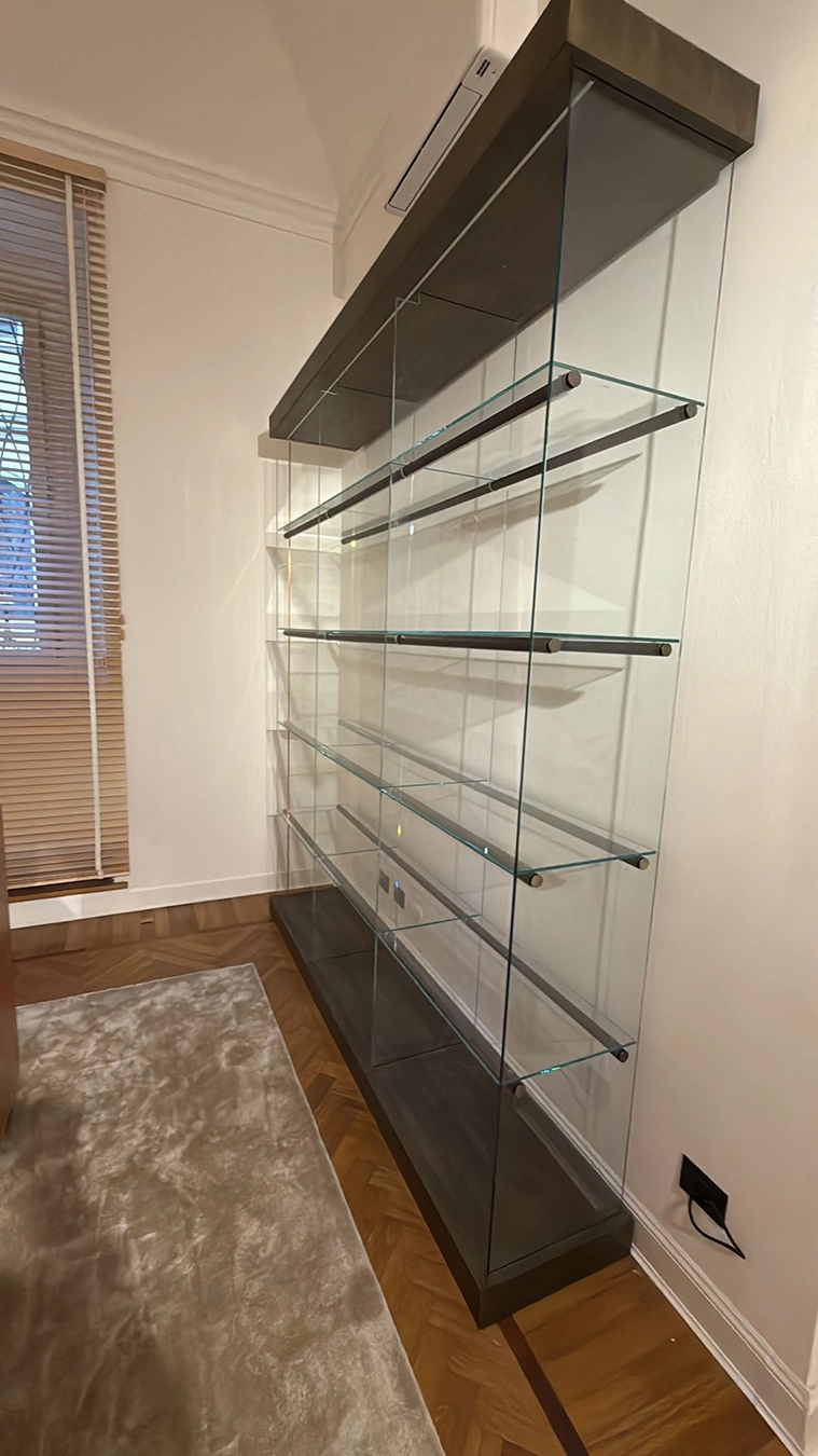 vetrina con base incollata